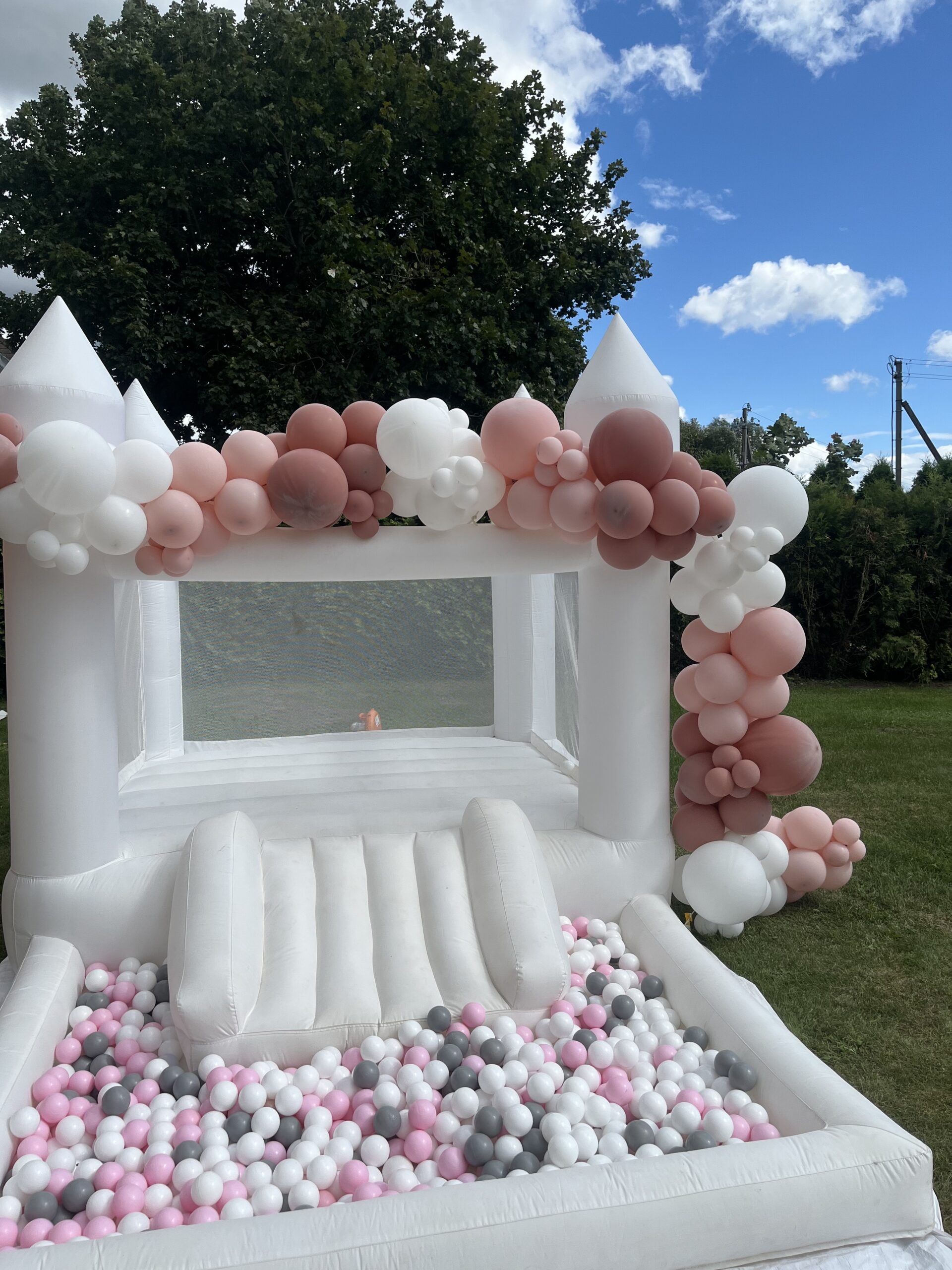 Baltas batutas - pilis - Image 2